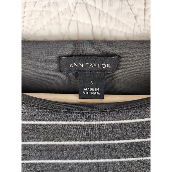Ann Taylor Women's Maxi Dress Stripped Size Small - Picture 3 of 5